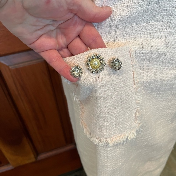 Karl Lagerfeld Paris Pink Tweed Shift Dress with Front Decor Pockets Size 8 - Picture 3 of 12